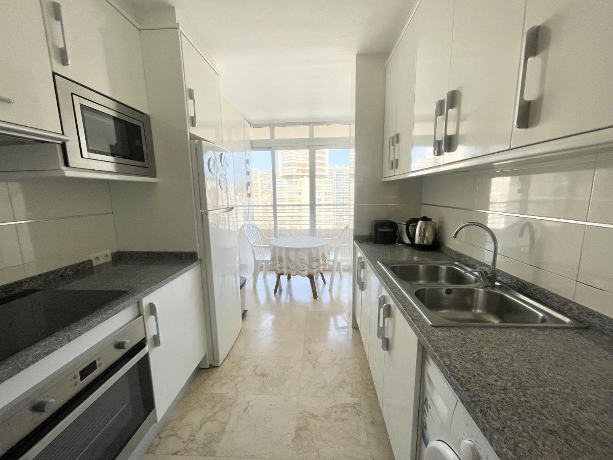 Torre Valencia Levante Beach Бенидорм Екстериор снимка